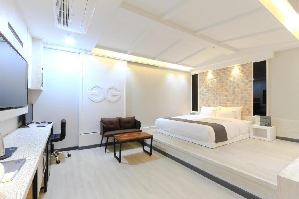 בוסאן City Hotel G&G מראה חיצוני תמונה