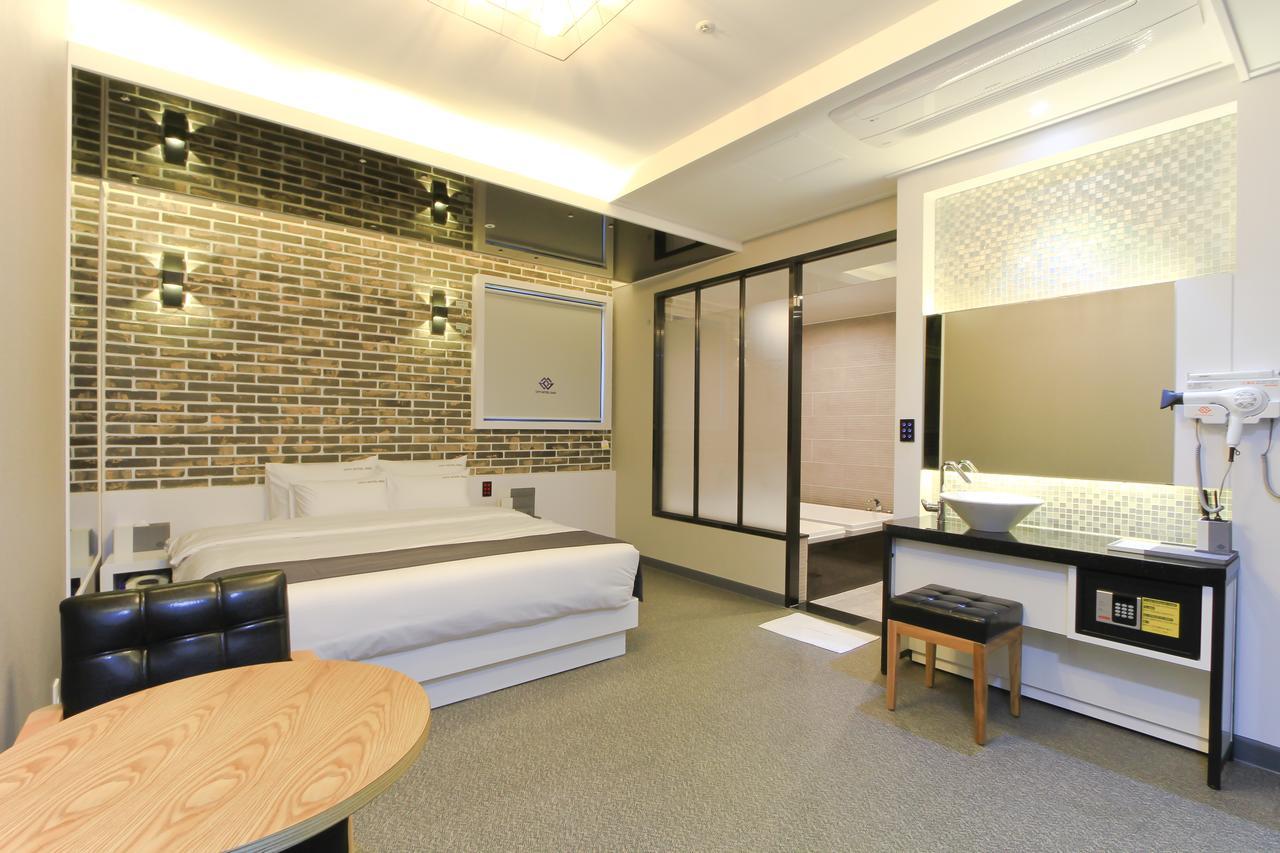 בוסאן City Hotel G&G מראה חיצוני תמונה