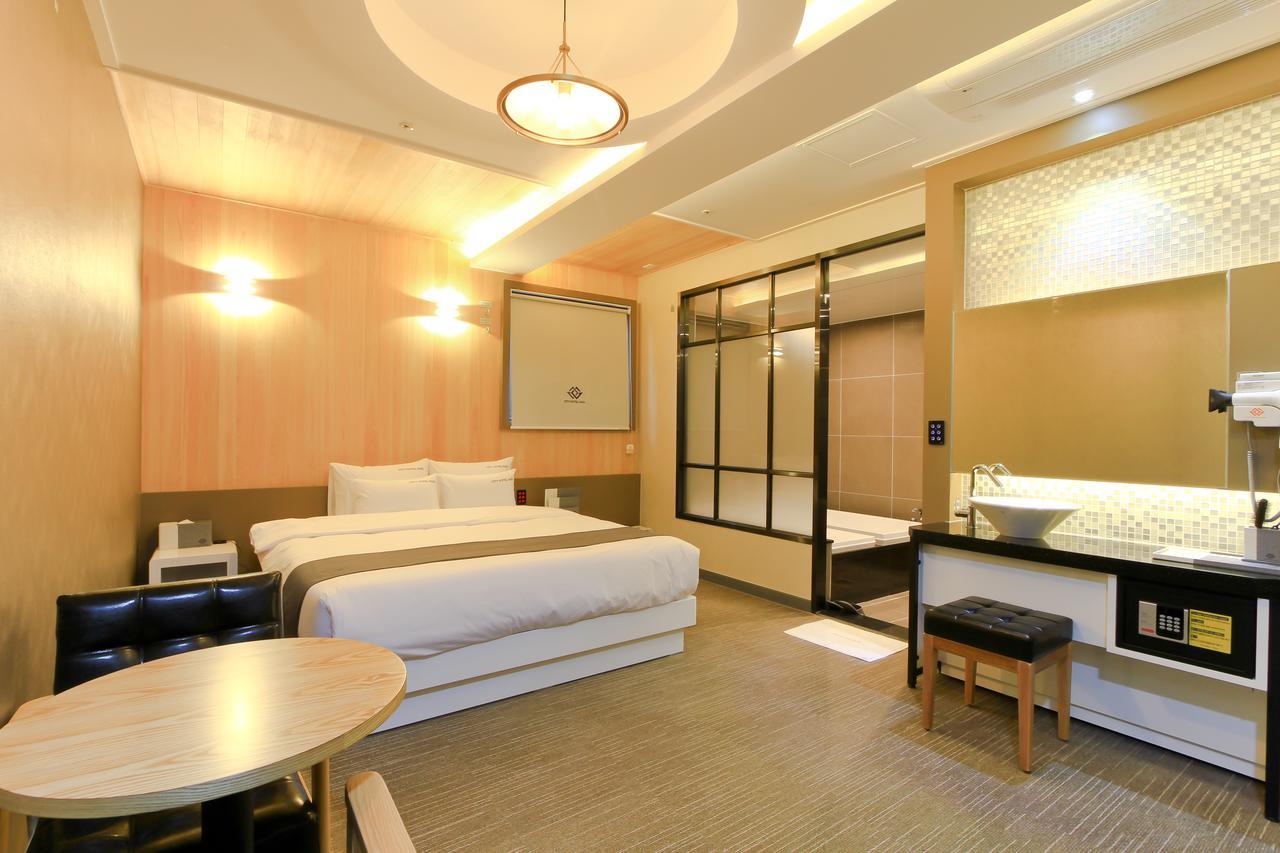 בוסאן City Hotel G&G מראה חיצוני תמונה