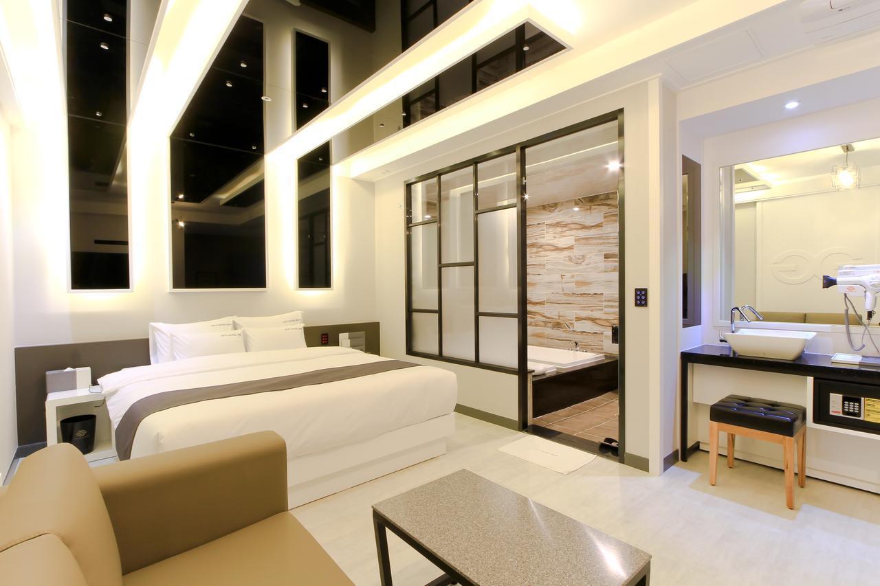 בוסאן City Hotel G&G מראה חיצוני תמונה