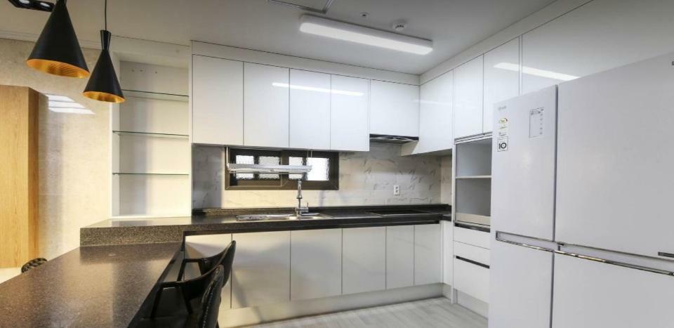 בוסאן City Hotel G&G מראה חיצוני תמונה